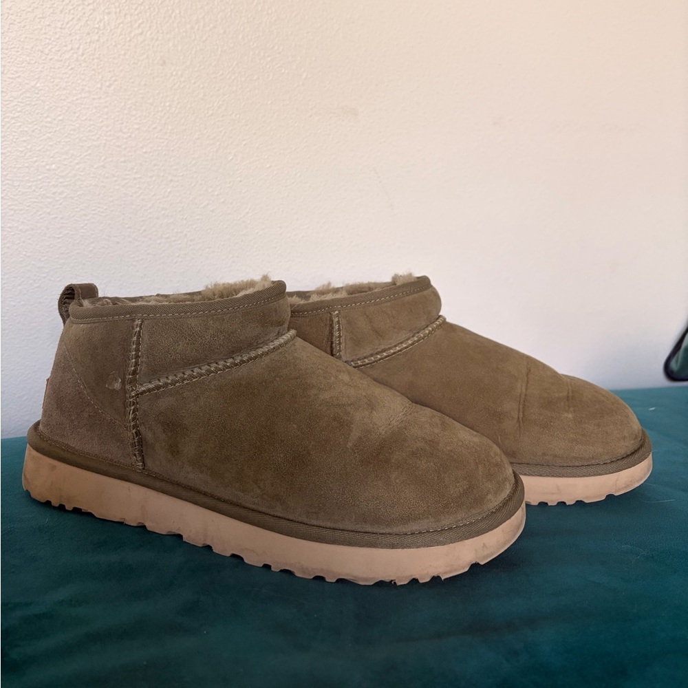 UGG Classic Ultra Mini - Moss Green - Women’s Size US 9